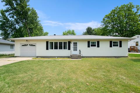 121 S Harrison St, New Buffalo, MI 49117