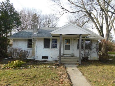 302 Steele St, Mason, MI 48854