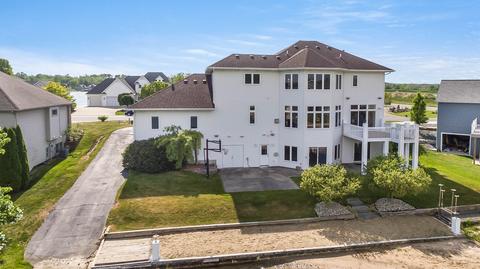 9162 24th Ave, Jenison, MI 49428