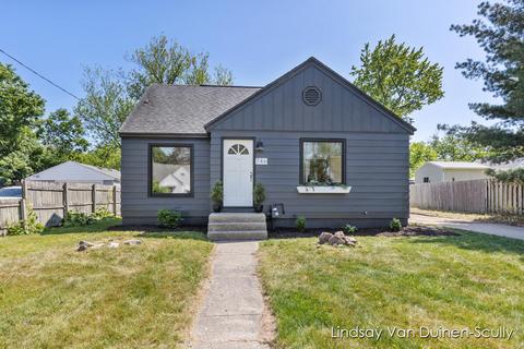 746 Buckingham St SW, Wyoming, MI 49509