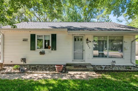 3090 Brookmont Dr, Kalamazoo, MI 49004