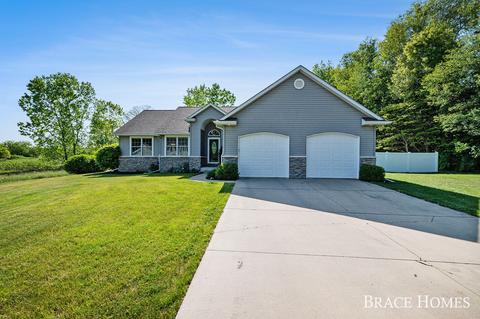 4049 Stone Mountain Dr, Kalamazoo, MI 49009