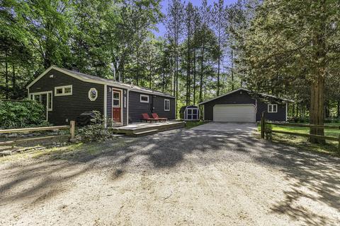 5521 E White River Trl, Hesperia, MI 49421