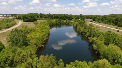 36 Tiffany Dr, Edwardsburg, MI 49112