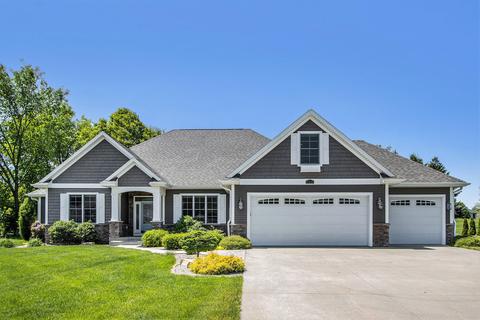 3711 Oakharbor St, Kalamazoo, MI 49009