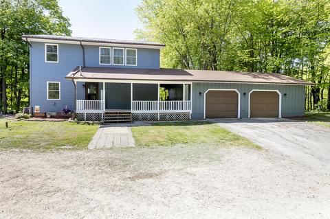 16330 220th Ave, Big Rapids, MI 49307