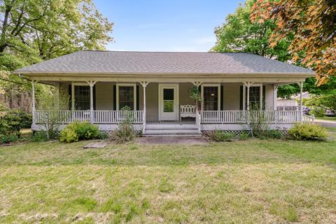 14076 120th Ave, Grand Haven, MI 49417