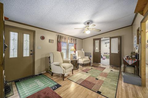 4834 Lansing Ave, Jackson, MI 49201 photo 2