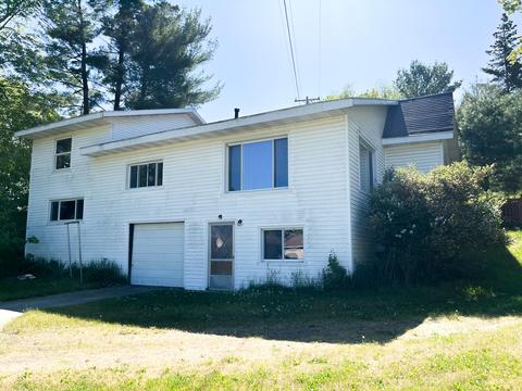 7494 Taft Rd, Mecosta, MI 49332
