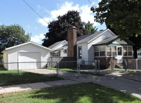 914 Muskegon Ave NW, Grand Rapids, MI 49504