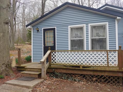 11780 Alpine Dr, Lake, MI 48632