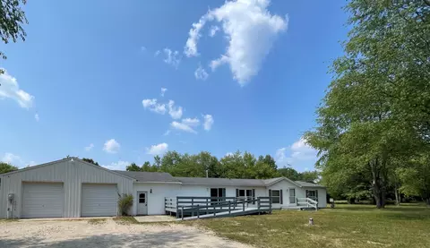 46 67th St, South Haven, MI 49090 photo 2
