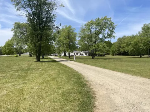 46 67th St, South Haven, MI 49090 photo 5