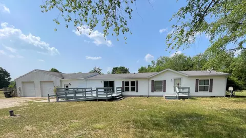 46 67th St, South Haven, MI 49090