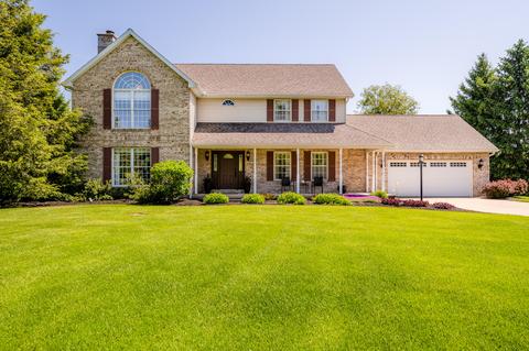 10779 Meadowbrook Ct, Berrien Springs, MI 49103
