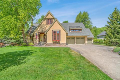 5816 Manchester Hills Dr SE, Grand Rapids, MI 49546
