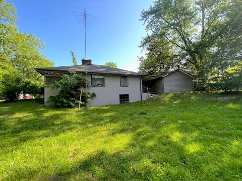 325 E Michigan Ave, Three Rivers, MI 49093 photo 3