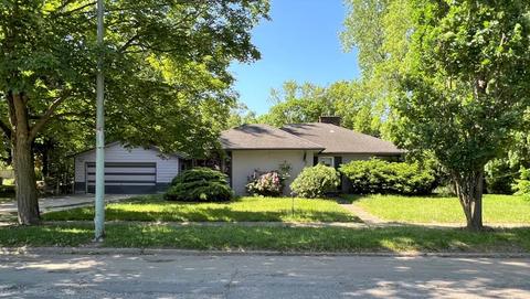 325 E Michigan Ave, Three Rivers, MI 49093 photo 2