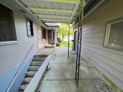 325 E Michigan Ave, Three Rivers, MI 49093 photo 7