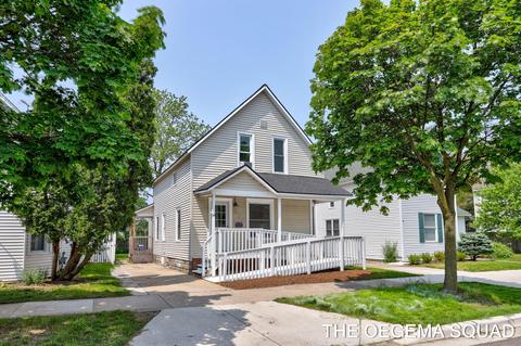 356 College Ave, Holland, MI 49423
