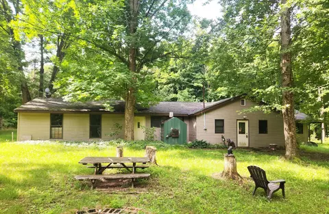 10471 E Carpenter Ln, Luther, MI 49656 photo 2