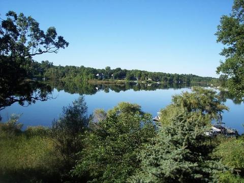 407 Midlakes Blvd, Plainwell, MI 49080 photo 6