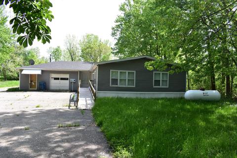 3746 Lester Rd, Kalamazoo, MI 49048
