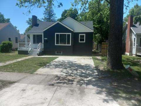 1384 Union Ave, Benton Harbor, MI 49022