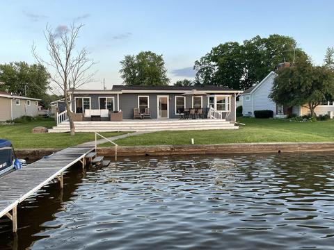 14822 Elm Dr, Marcellus, MI 49067