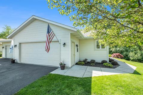 2608 Rolling Ridge Ln NW, Grand Rapids, MI 49534