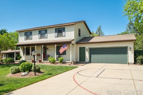2047 Wolfboro Dr SE, Kentwood, MI 49508