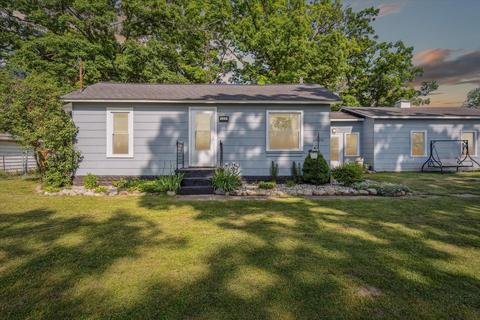 525 W Grove Ave, Michigan Center, MI 49254