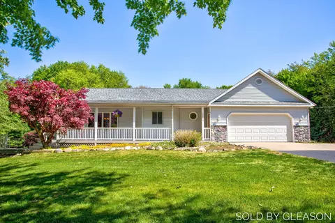 15579 Port Sheldon St, West Olive, MI 49460