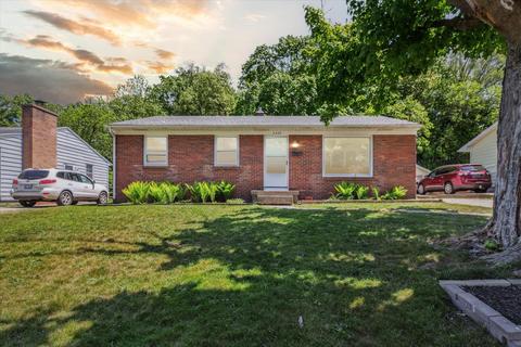 2422 Newstead Ave SW, Wyoming, MI 49509