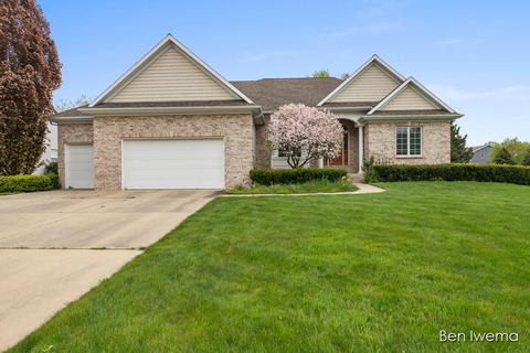 7438 Whistlewood Dr SW, Byron Center, MI 49315