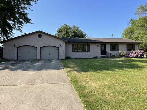 911 Robin Hood Trl, Sturgis, MI 49091