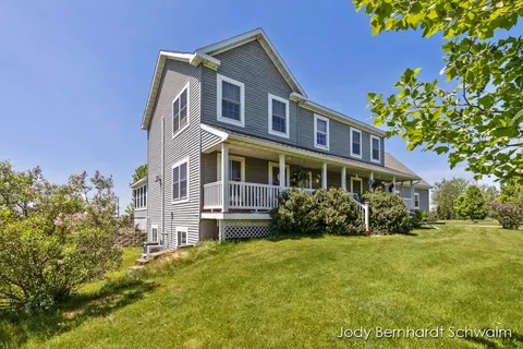 2887 N Johnson Rd, Belding, MI 48809 photo 2