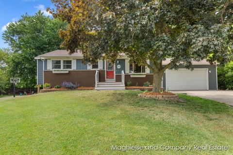 4180 Janet Dr, Dorr, MI 49323