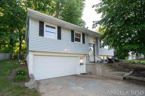 4421 Carol Ave SW, Wyoming, MI 49519