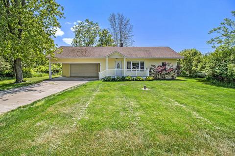 49 W Meisenheimer Rd, Scottville, MI 49454