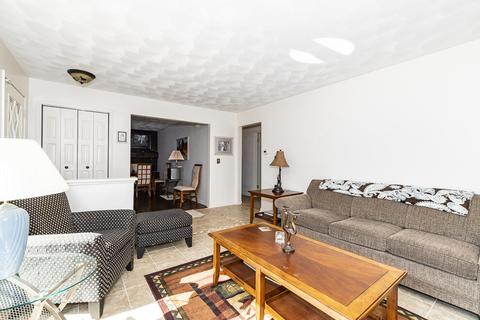 22201 64th Ave, Mattawan, MI 49071 photo 6