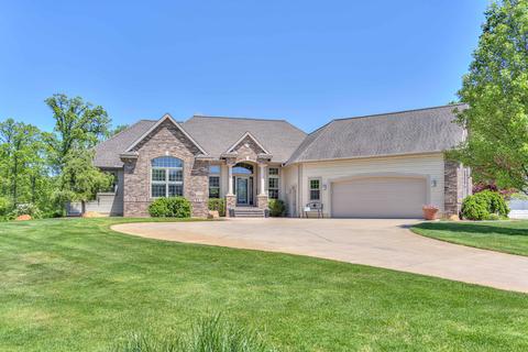 3171 Rockingham Way Rd, Jackson, MI 49203