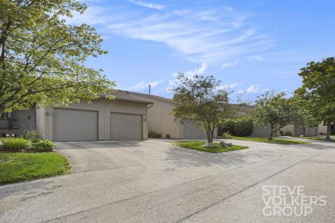 2694 Limestone Ln NE #19, Grand Rapids, MI 49525