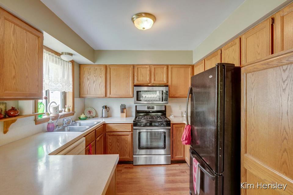  4972 Castle Hill Ct NE #0, Rockford, MI 49341 photo 8