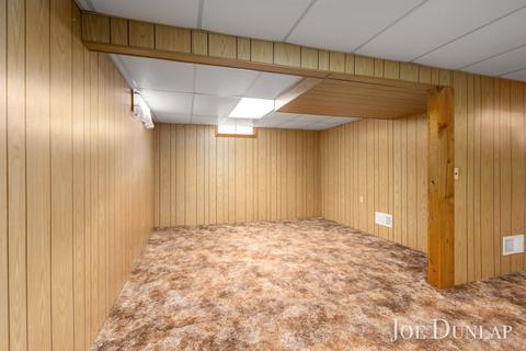 475 Adapointe Dr SE, Ada, MI 49301 photo 18