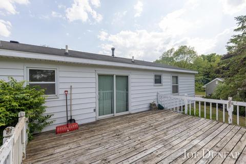 475 Adapointe Dr SE, Ada, MI 49301 photo 5
