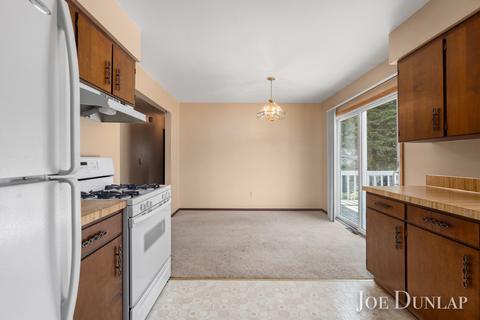 475 Adapointe Dr SE, Ada, MI 49301 photo 11