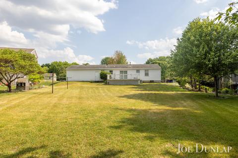 475 Adapointe Dr SE, Ada, MI 49301 photo 4