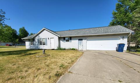 47516 Klett Rd, Paw Paw, MI 49079