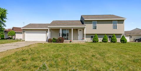 11818 Cloverview Dr, Ravenna, MI 49451